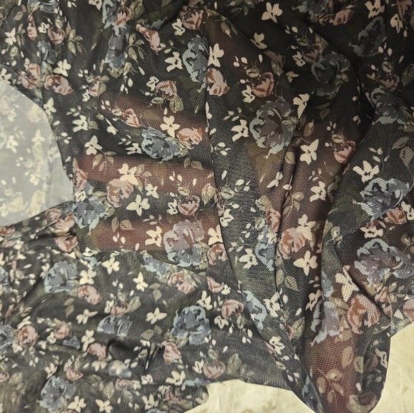 Sheer tee - Picture 4 of 4